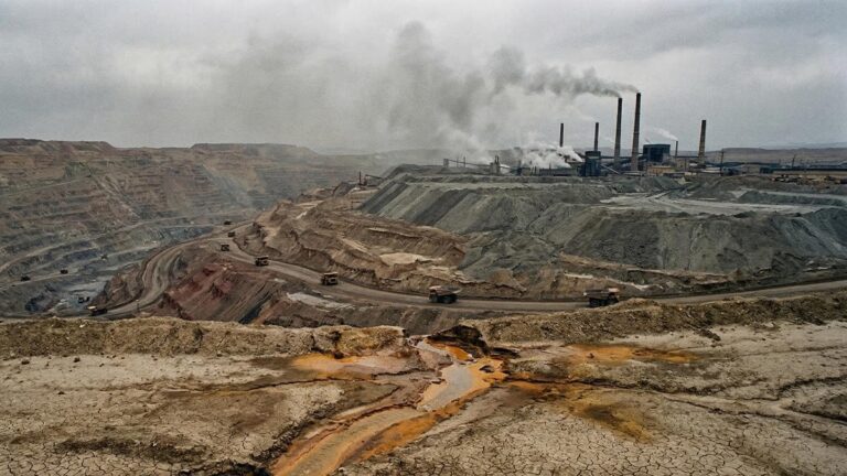 Центральная Азия: грязная добыча для чистой энергетики